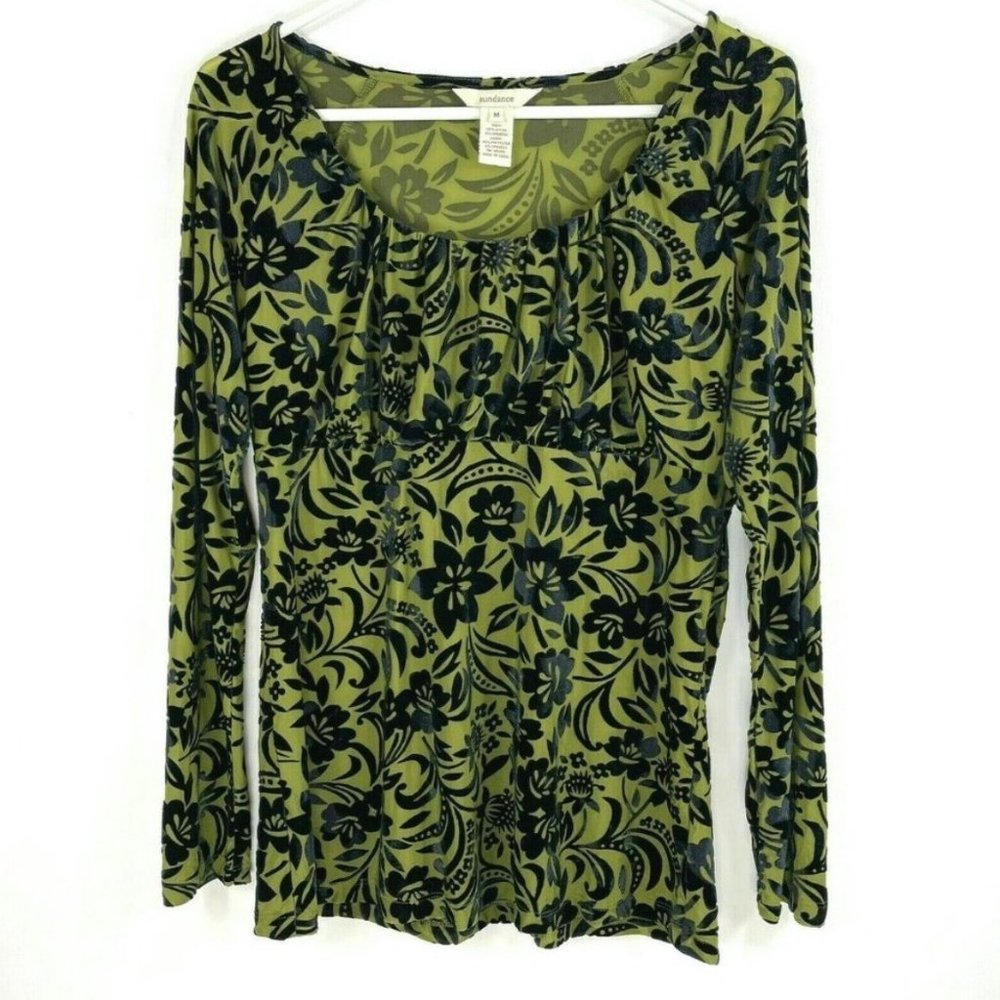 SUNDANCE VELVET LONG SLEEVE WITH GATHERED BODICE. SZ M. FLATTERING.